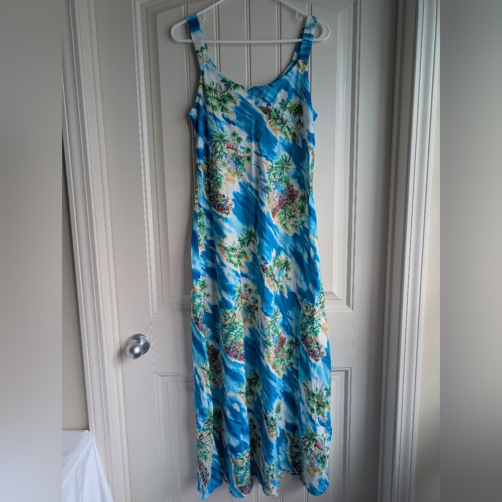 Hilo Hattie Blue and Green Tropical Dress